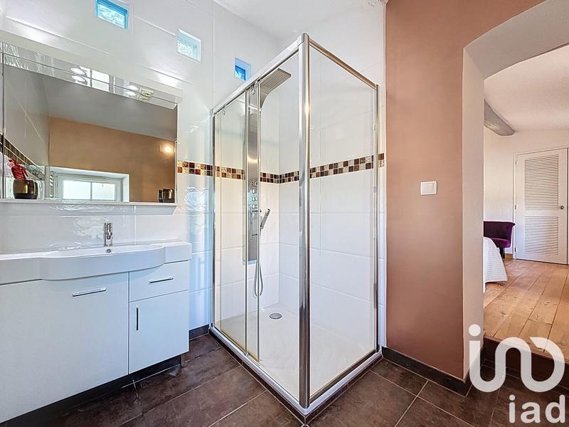 Maison - 660 m² - 16 pièces