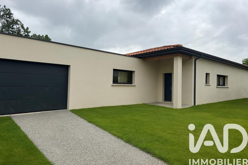 Maison - 262 m² - 5 pièces