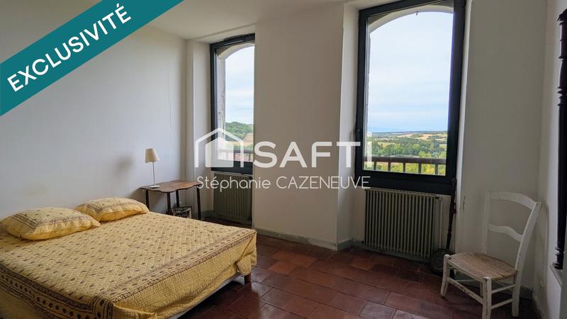 Maison - 233 m² - 9 pièces