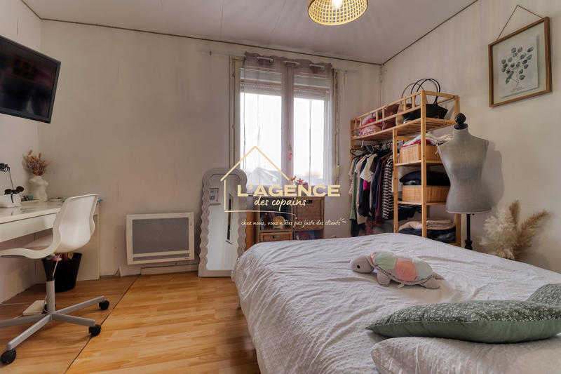 Maison - 90 m² - 5 pièces