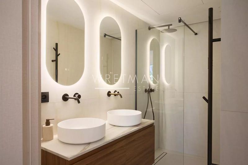 Appartement - 135 m² - 5 pièces