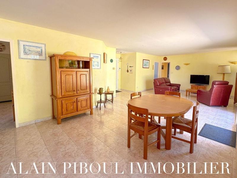 Maison traditionnelle - 132 m² - 6 pièces