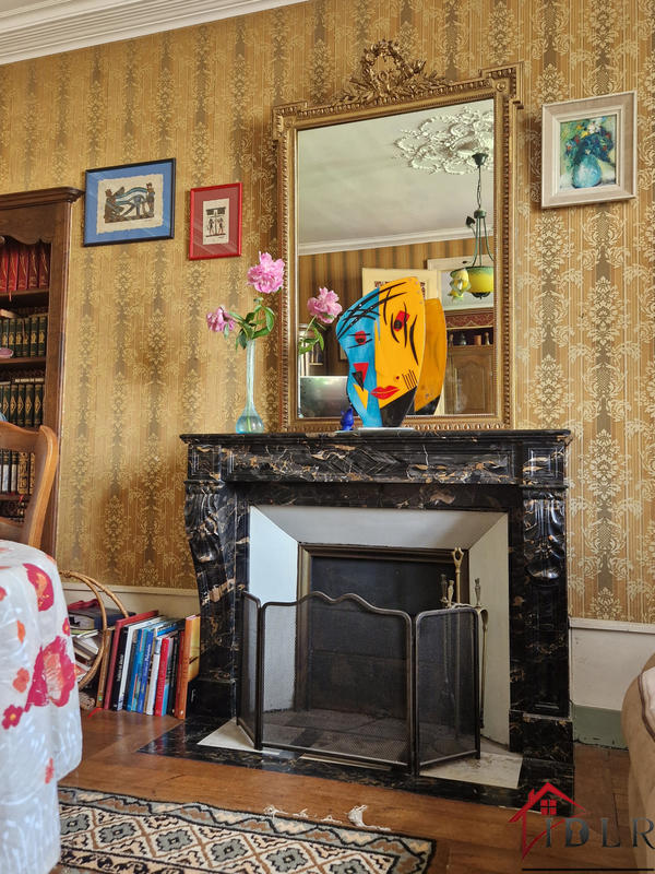 Maison - 211 m² - 7 pièces