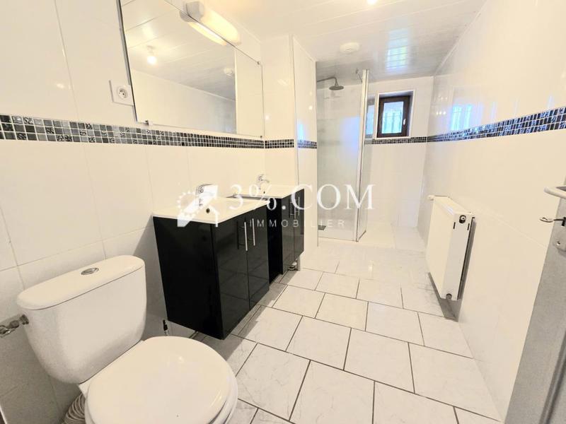 Maison - 96 m² - 5 pièces