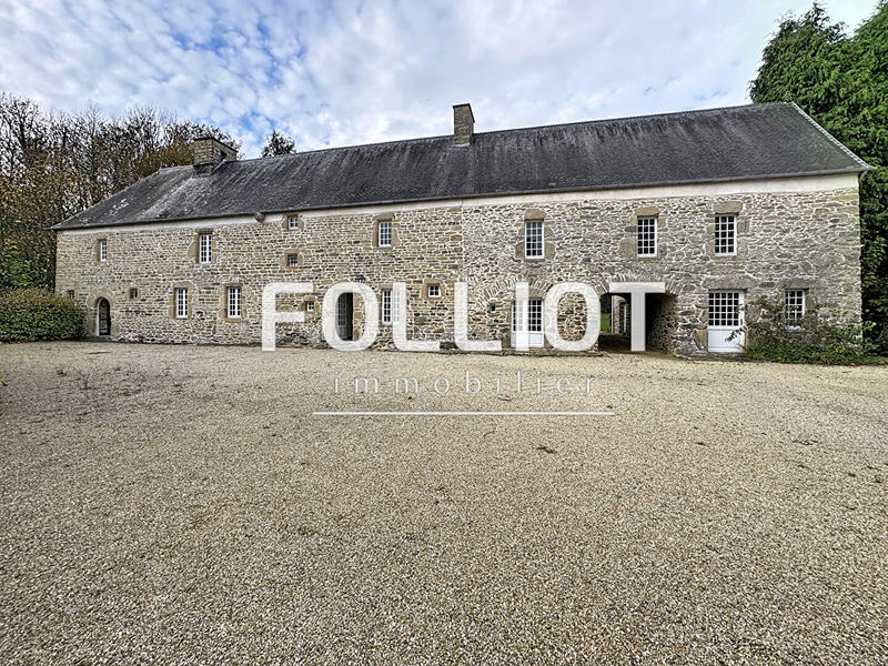 Maison - 250 m² - 8 pièces