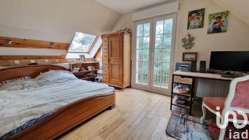 Maison - 220 m² - 7 pièces