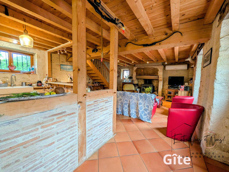 Maison - 290 m² - 9 pièces