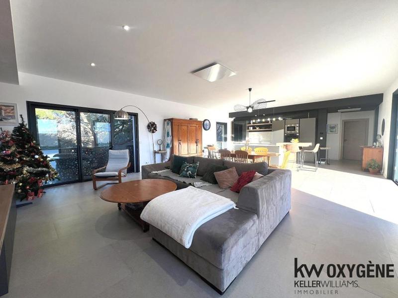 Maison - 138 m² - 4 pièces