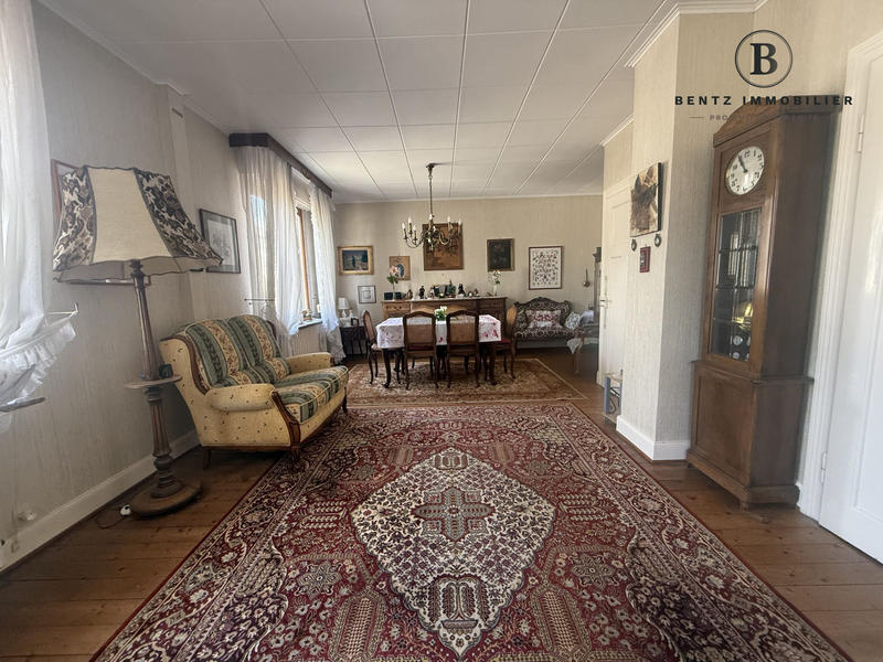 Maison - 111 m² - 6 pièces