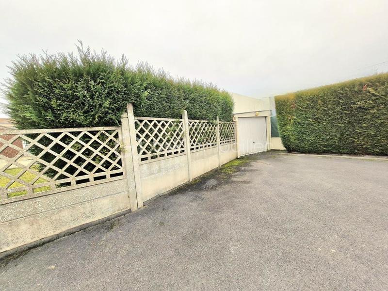 Maison jumelée - 70 m² - 4 pièces