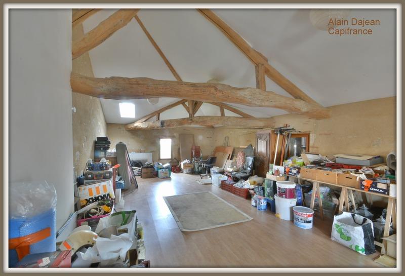 Maison en pierre - 284 m² - 5 pièces