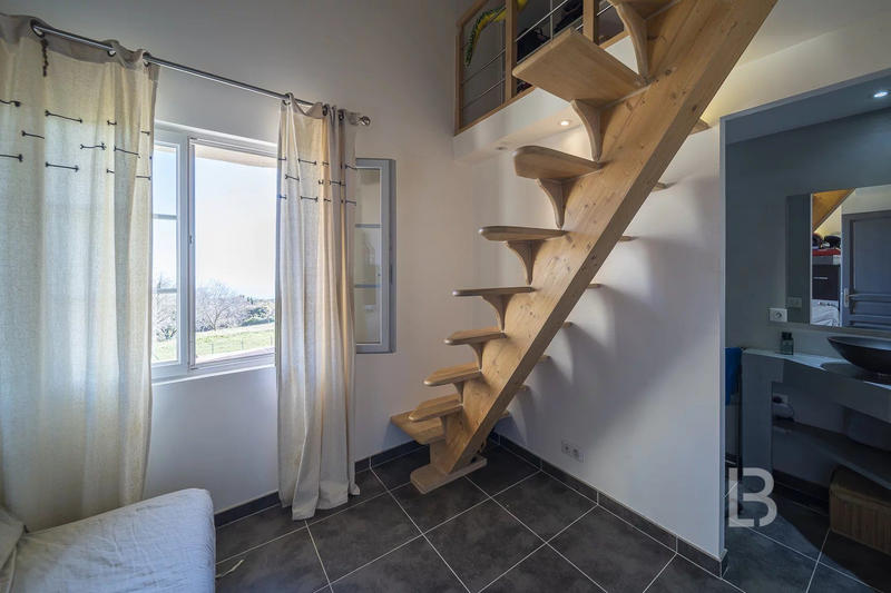 Mas - 220 m² - 6 pièces