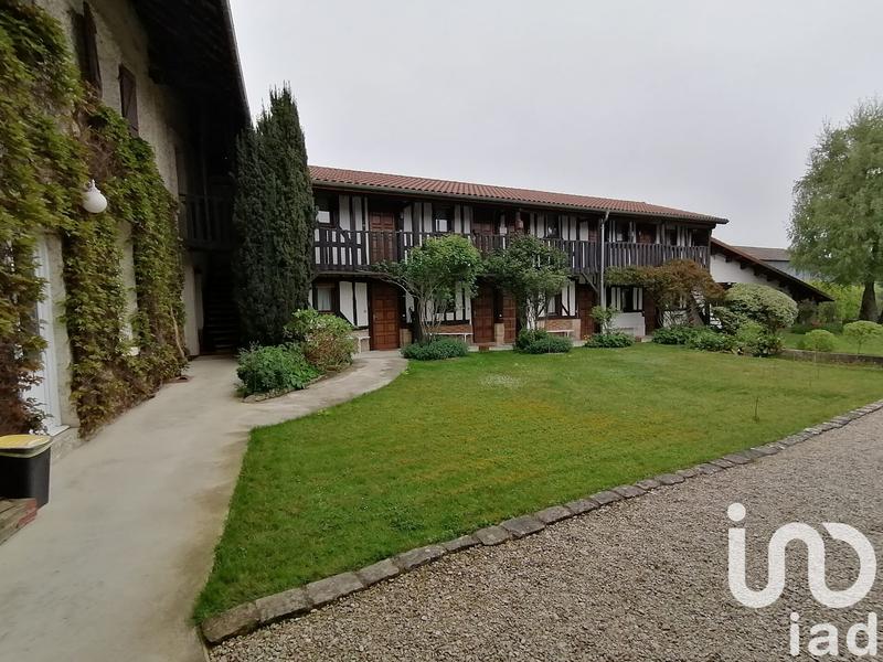 Maison - 604 m² - 21 pièces