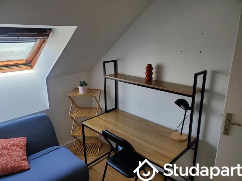 Chambre - 9 m² - 1 pièce