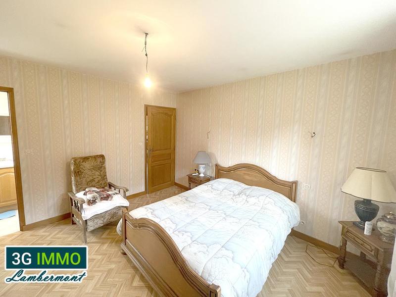 Maison - 195 m² - 9 pièces