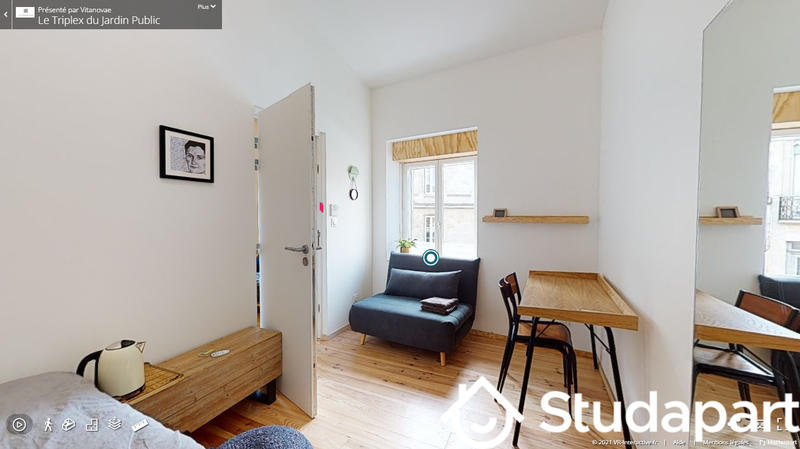 Chambre - 130 m² - 1 pièce