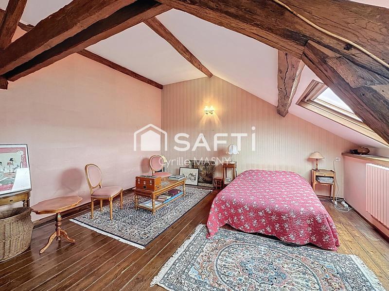 Maison - 213 m² - 6 pièces