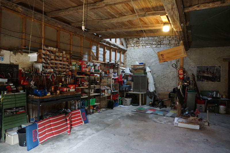 Maison - 330 m² - 9 pièces