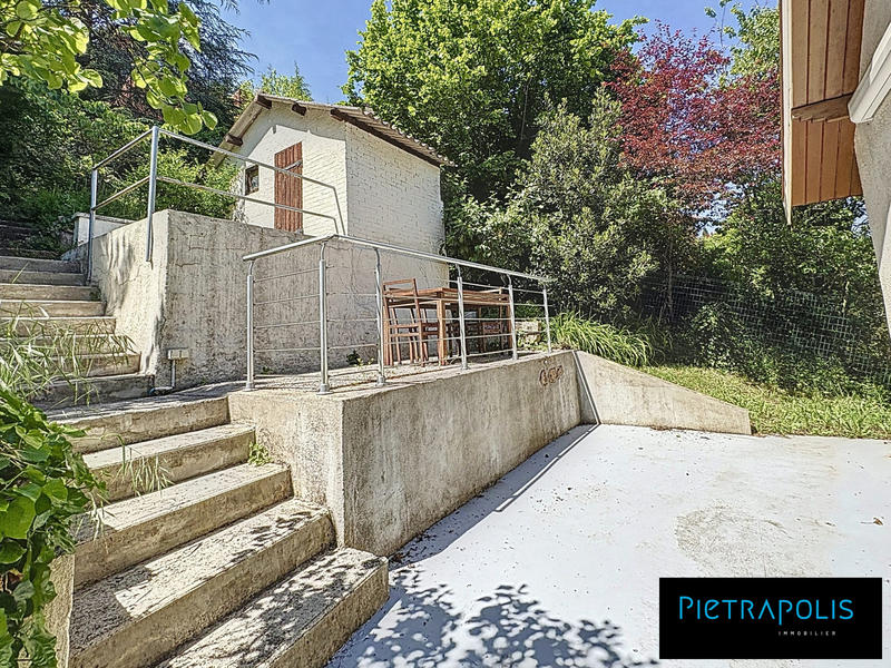 Maison ancienne - 205 m² - 6 pièces