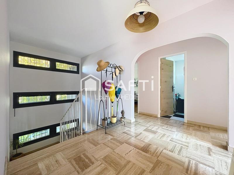 Maison - 186 m² - 7 pièces