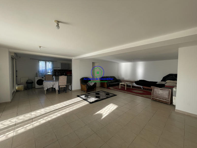 Maison - 255 m² - 8 pièces