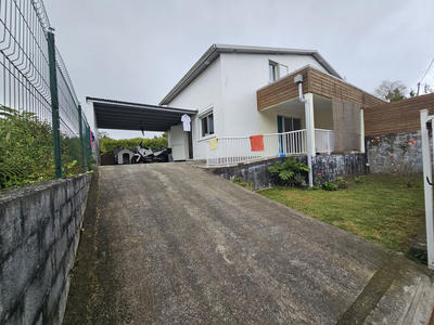 Maison - 165 m² - 8 pièces