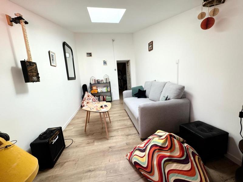 Maison - 96 m² - 6 pièces