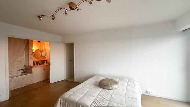 Appartement - 111 m² - 4 pièces