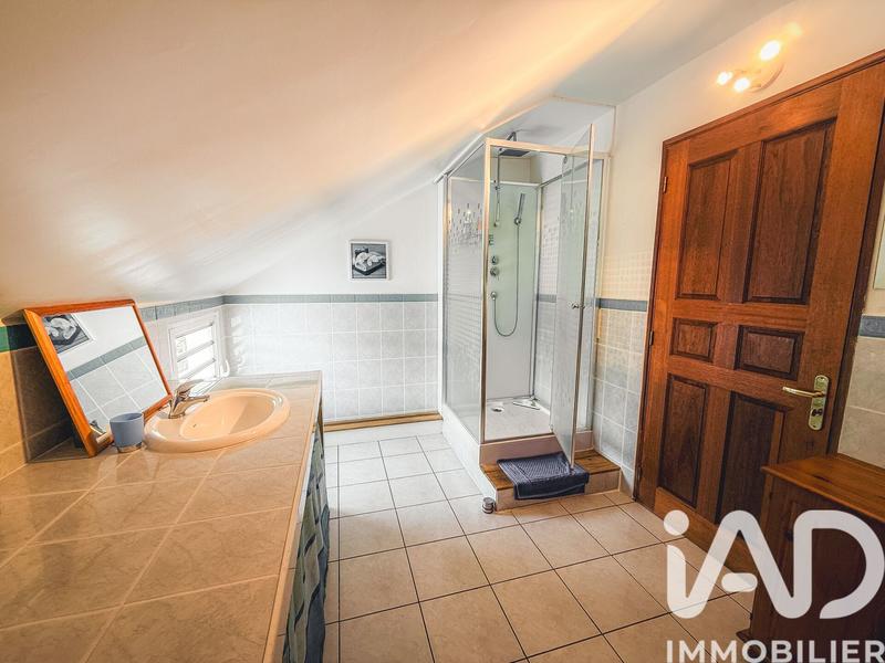 Maison - 170 m² - 7 pièces