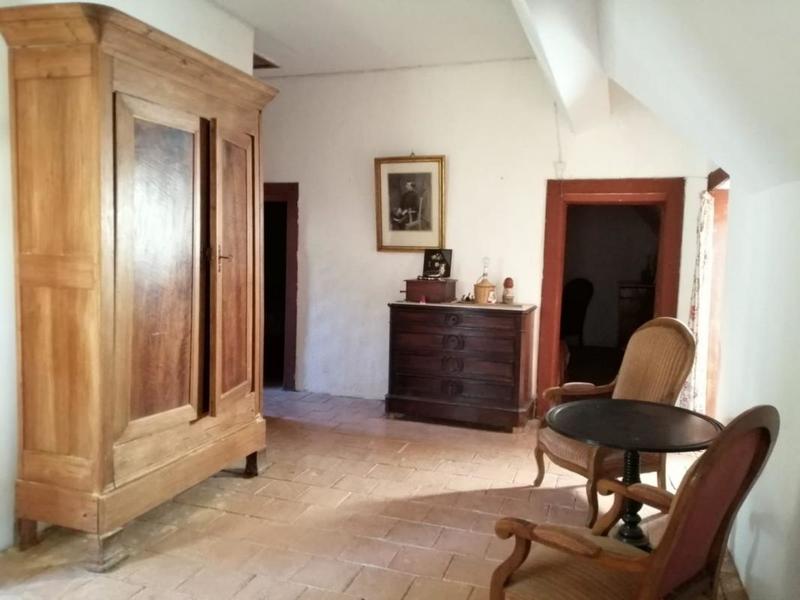 Maison - 240 m² - 9 pièces