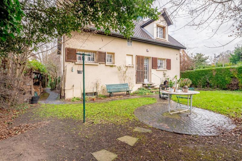 Maison - 150 m² - 5 pièces