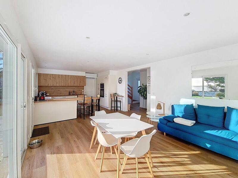 Maison - 110 m² - 4 pièces