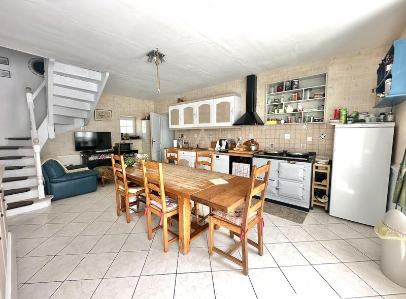 Haras - 230 m² - 8 pièces