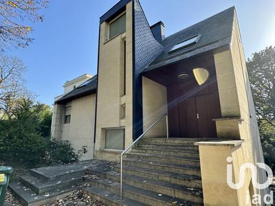 Maison de maîtres - 359 m² - 10 pièces