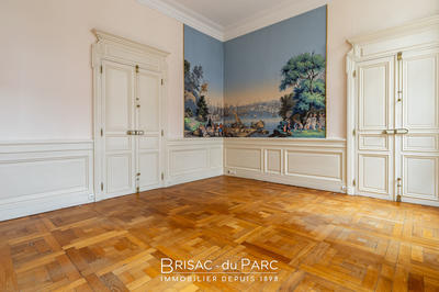 Appartement - 145 m² - 5 pièces