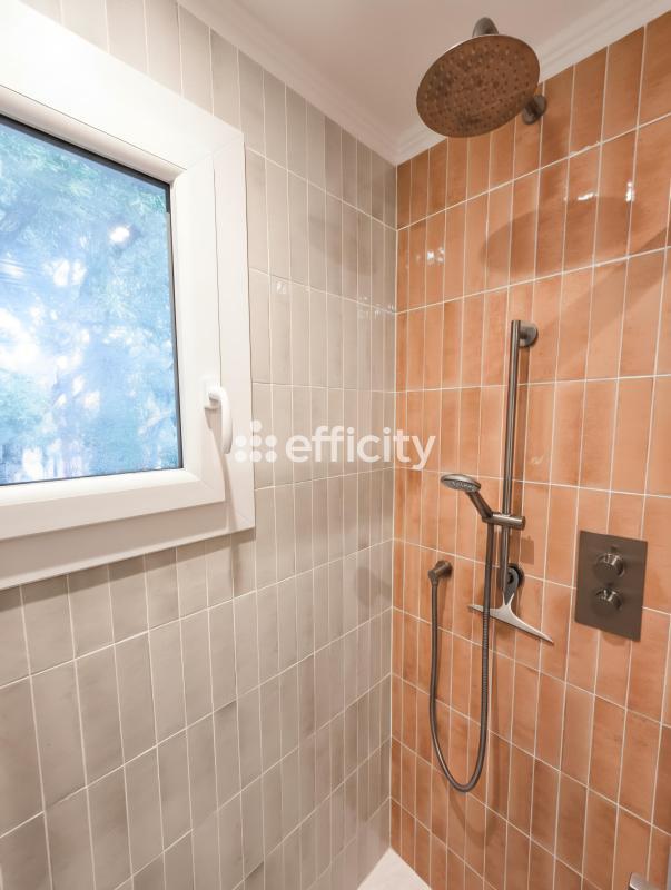 Villa - 82 m² - 5 pièces