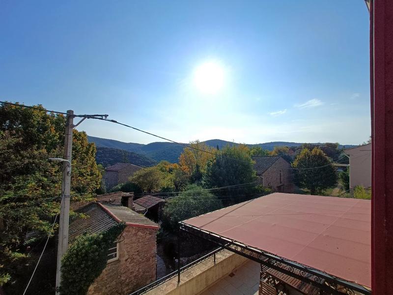 Maison - 330 m² - 10 pièces