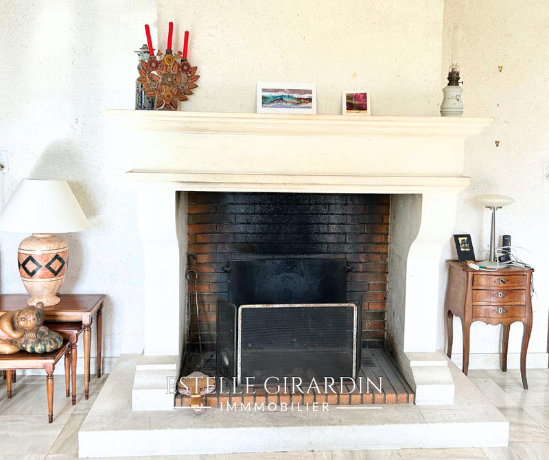 Maison - 210 m² - 7 pièces