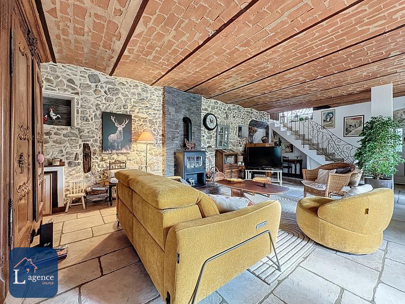 Maison ancienne - 240 m² - 9 pièces