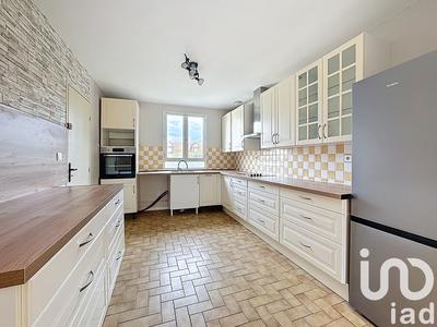 Maison - 133 m² - 8 pièces