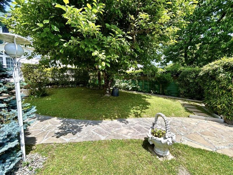 Maison - 224 m² - 6 pièces