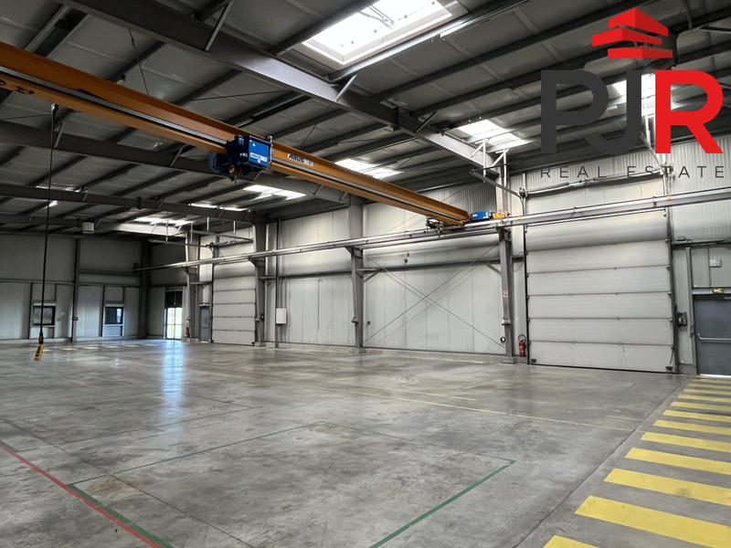 Local d'activités - 750 m²