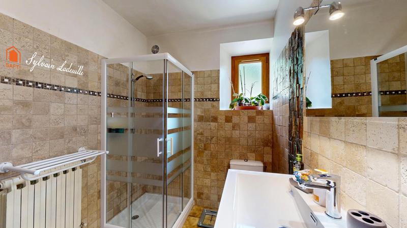 Maison - 231 m² - 10 pièces