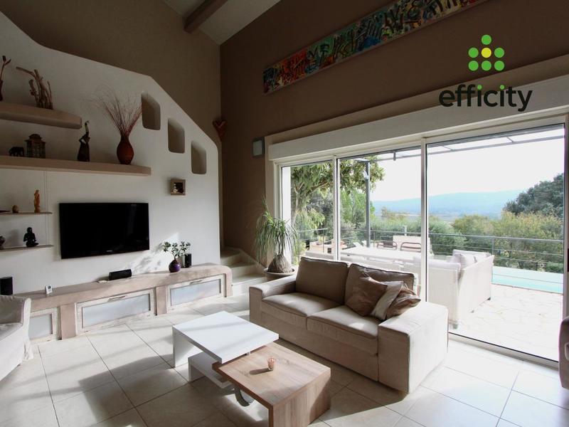 Maison - 187 m² - 6 pièces