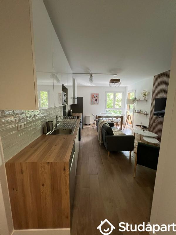 Chambre - 9 m² - 1 pièce