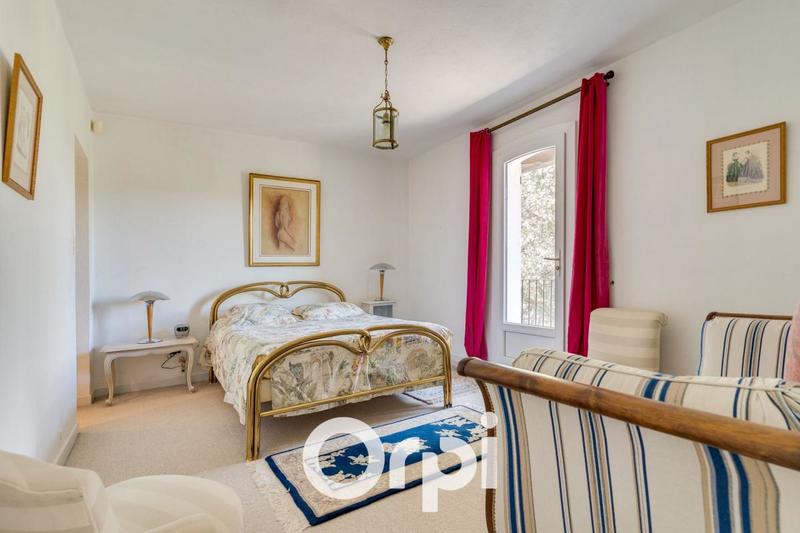 Villa - 220 m² - 5 pièces