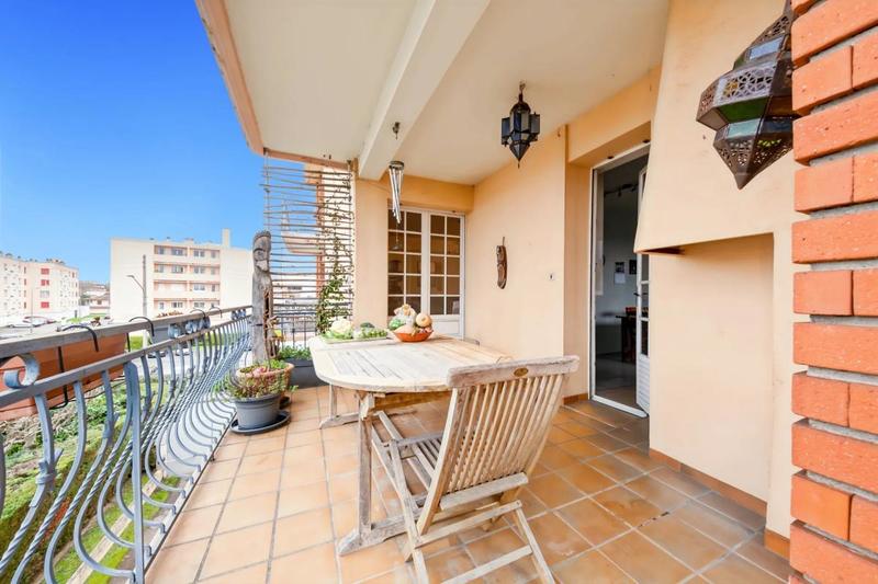 Appartement - 176 m² - 7 pièces