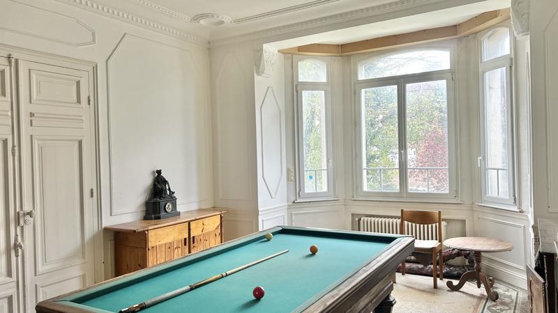 Maison - 315 m² - 9 pièces