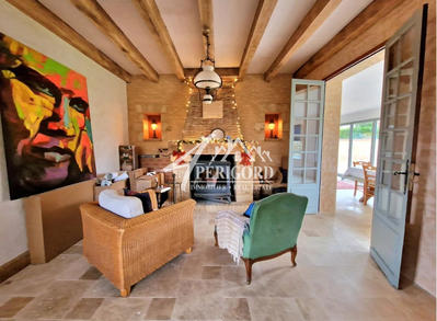 Maison traditionnelle - 227 m² - 10 pièces