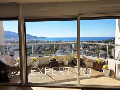 Appartement - 92 m² - 4 pièces